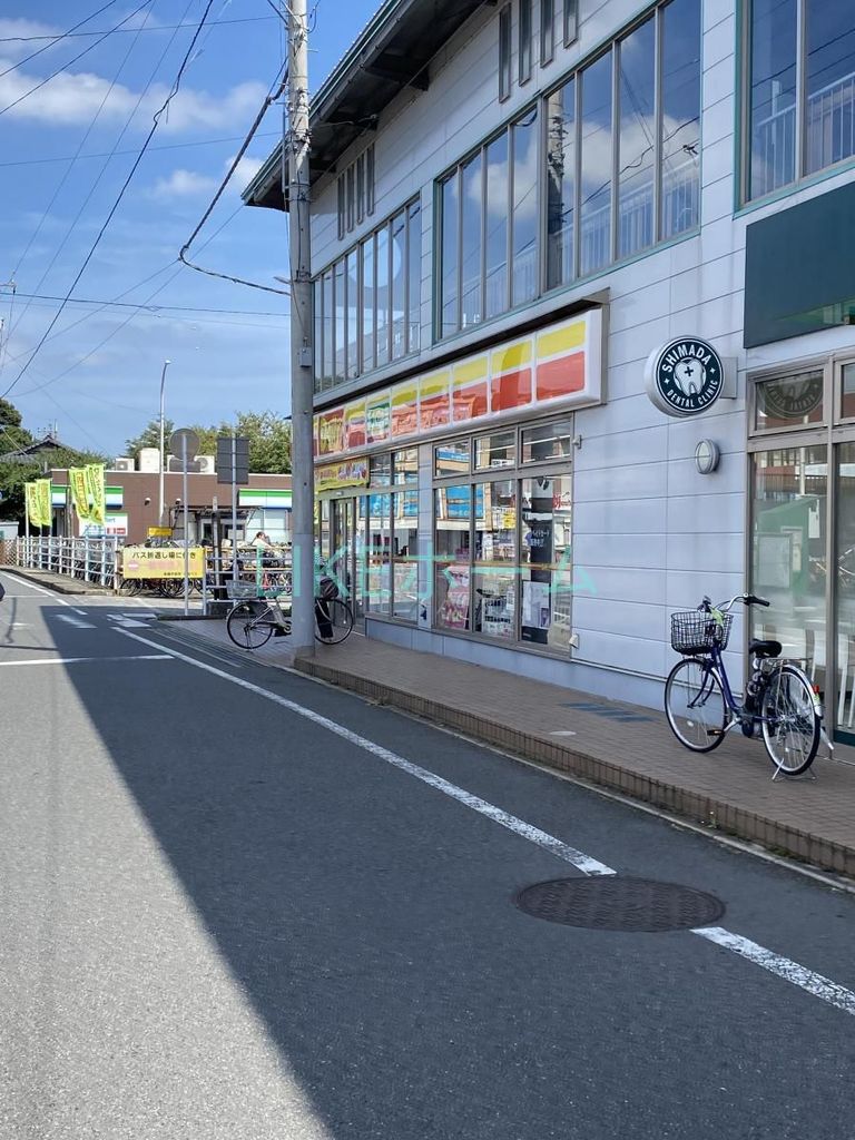 コンビニ　デイリーヤマザキ船橋法典駅前店（コンビニ）まで600m