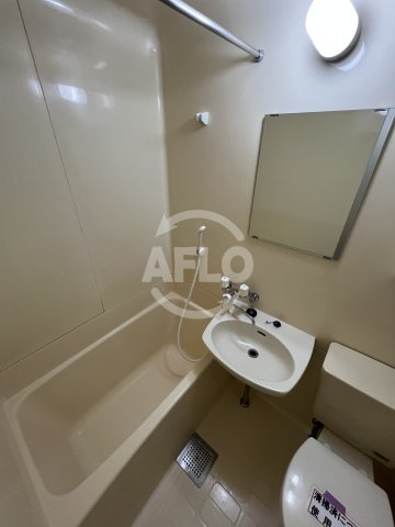 バス・シャワールーム　東三国グランドハイツ北　浴室