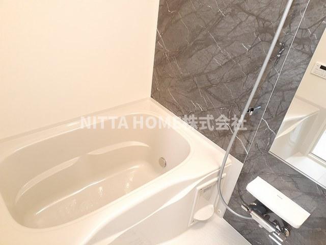 バス・シャワールーム　お風呂には追炊き＆浴室乾燥を完備◎