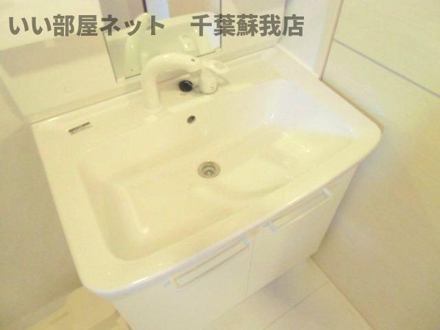 洗面設備　使いやすい洗面所です