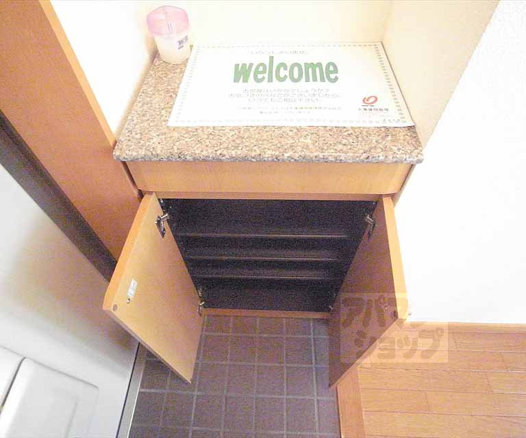 収納　玄関スペース・下駄箱