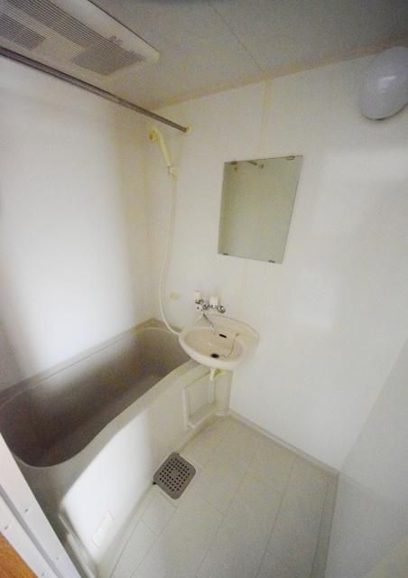 バス・シャワールーム　★★ゆったりバスルーム★★