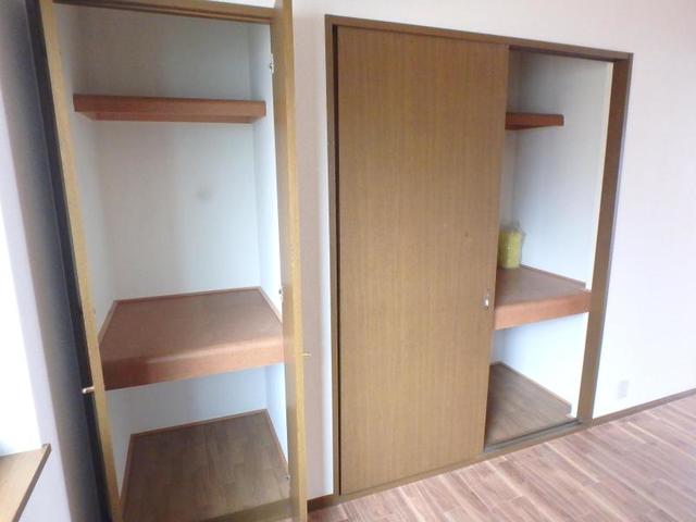 収納　収納（別号室参照）