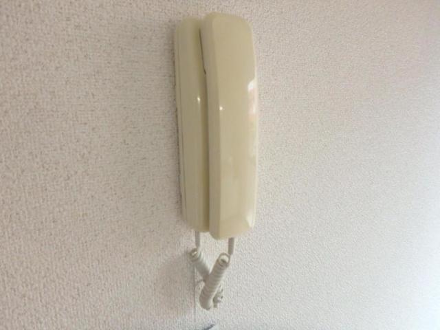 セキュリティ　インターホン（別号室参照）
