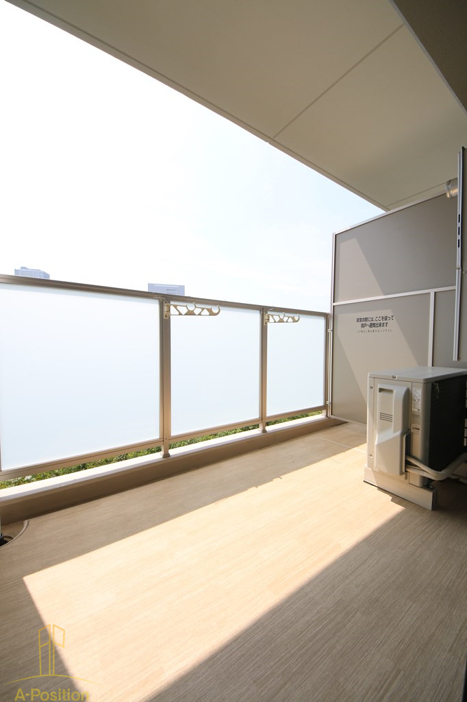 バルコニー　ウェルホームズ靭公園