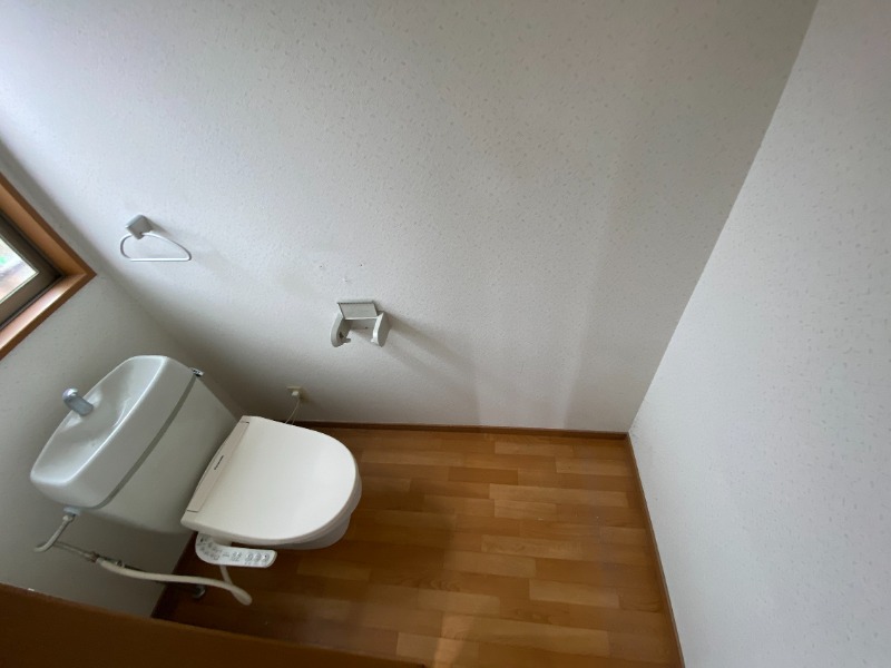 トイレ　※同間取りのB棟のお写真です