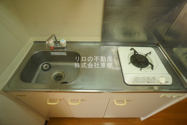 キッチン　※補修前のお写真です