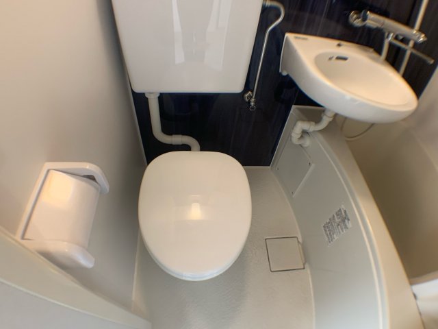 トイレ　浴室内にトイレがあります☆