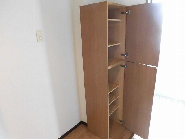 玄関　シューズボックス