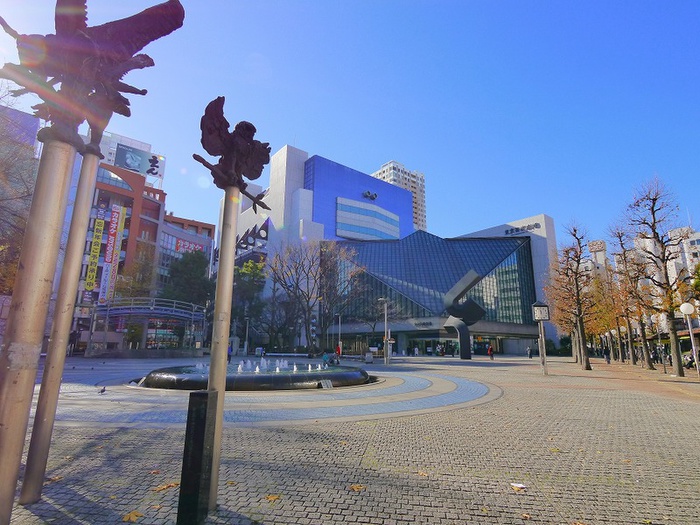 公園　劇場前公園（公園）まで811m