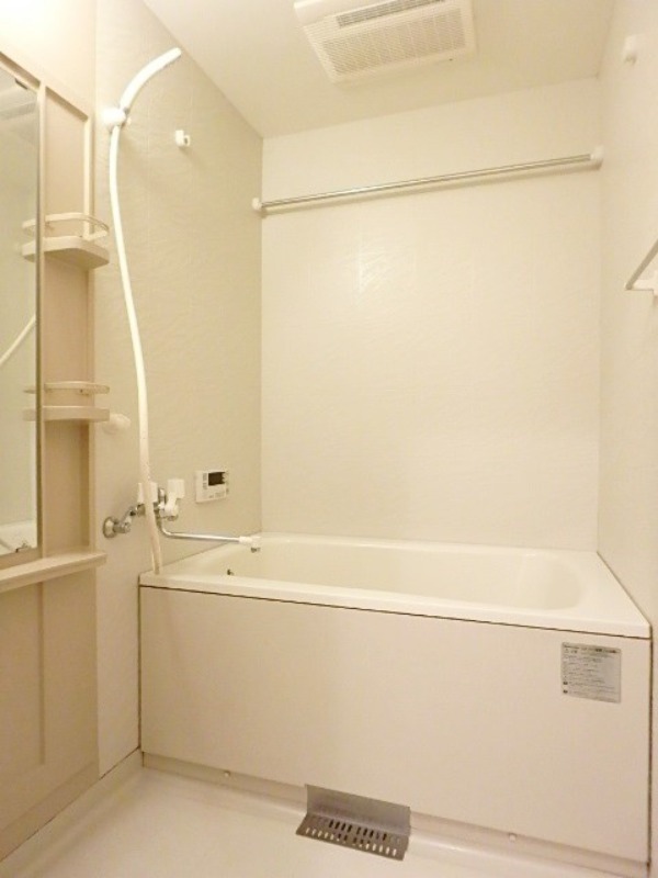 バス・シャワールーム　図面と現状に相違がある場合には現状を優先