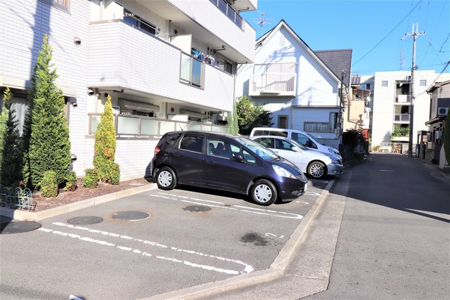 駐車場　駐車場