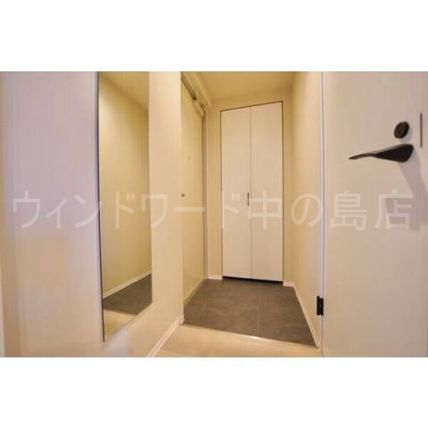 玄関　詳細は、ウィンドワード中の島店までご相談下さい。