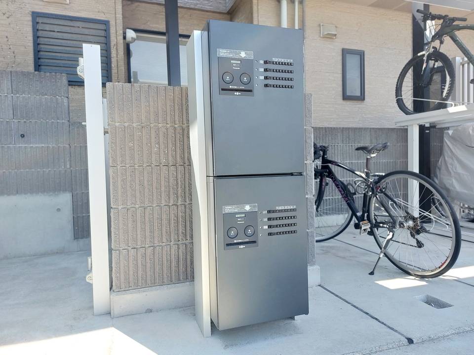 エントランス　宅配ボックス