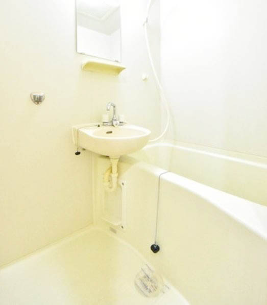 バス・シャワールーム　★洗面台付きバスルーム★