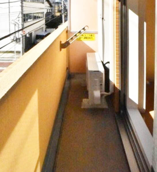 バルコニー　★洗濯物を干すスペース充分に取れます★