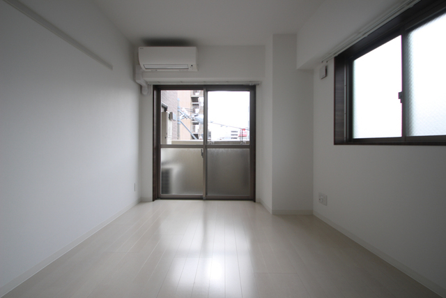 居室・リビング　※別室の参考写真の為、現況優先です。