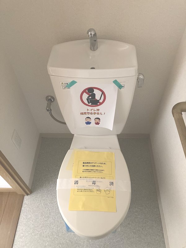 トイレ　※別号室参照