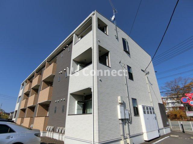 建物外観　２０１５年築のアパートです。