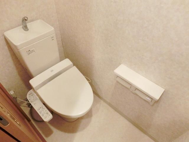トイレ　★洗浄便座付お手洗い★