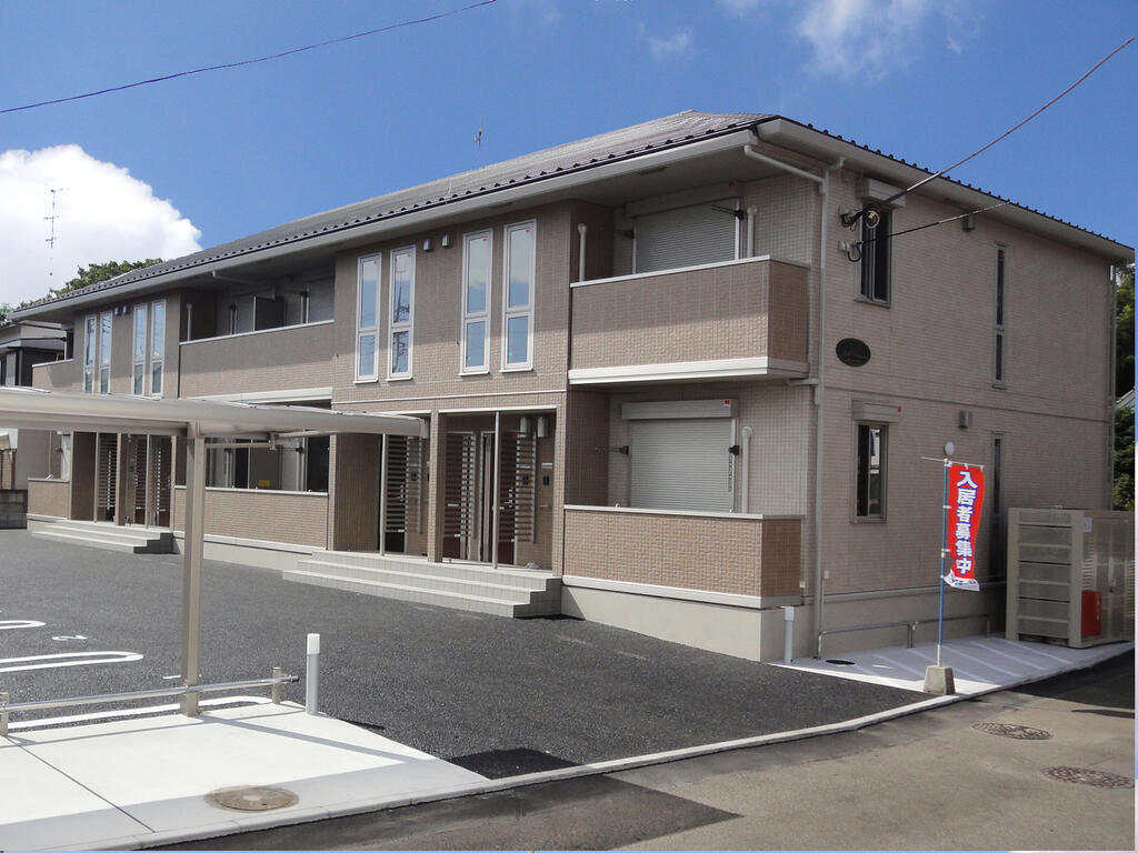 建物外観　設備充実の大型1LDK！SECOM導入済み！