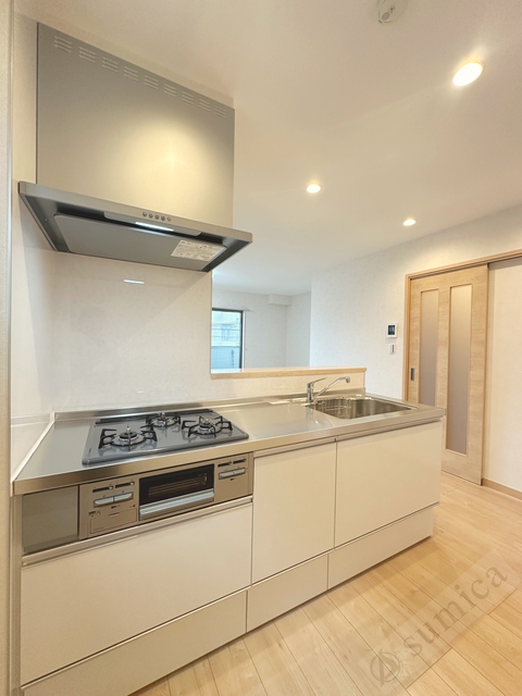 キッチン　３口システムキッチンでお料理楽しく♪♪