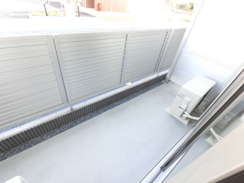 バルコニー　図面と現状に相違がある場合には現状を優先