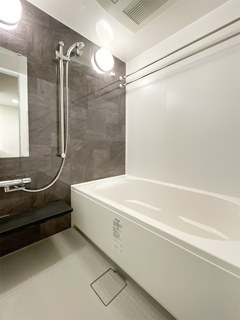 バス・シャワールーム　※写真は同タイプ住戸です。