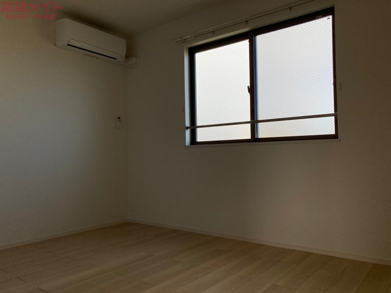 その他部屋・スペース　別部屋反転写真です