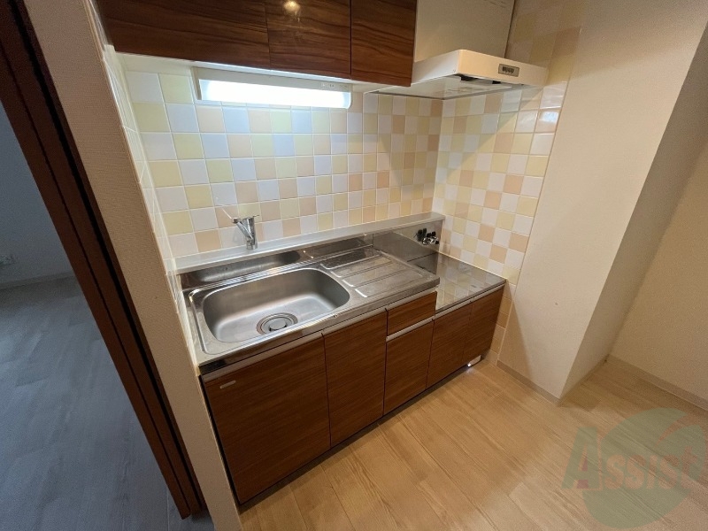 キッチン　キッチンです。ご自身でコンロを設置していただけます。