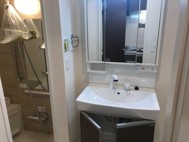 洗面設備　洗髪洗面化粧台