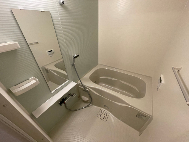 バス・シャワールーム　※他のお部屋の参考写真となります。