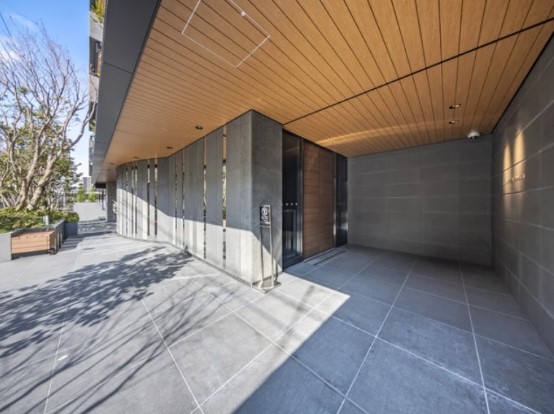 エントランス　エントランス