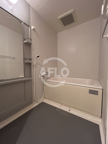 バス・シャワールーム　フォレステージュ江坂垂水町　浴室