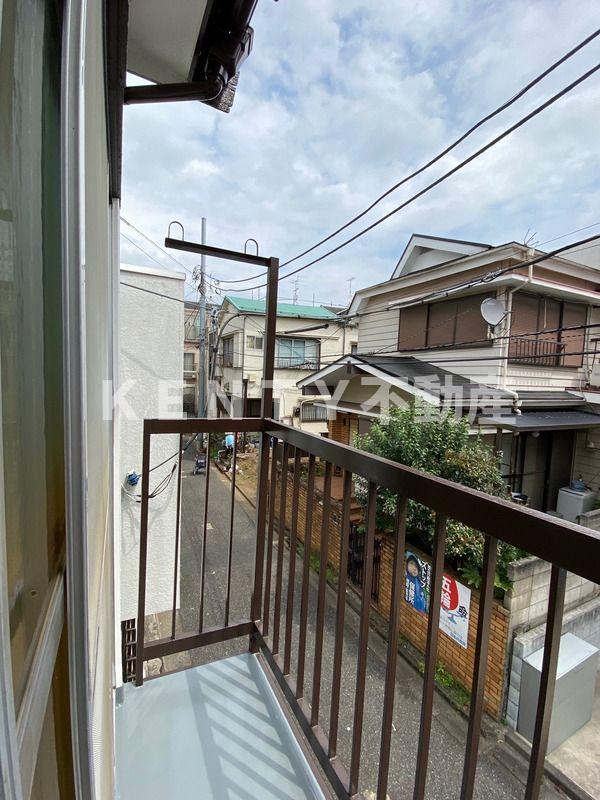 バルコニー　お洗濯にも便利なバルコニー付き