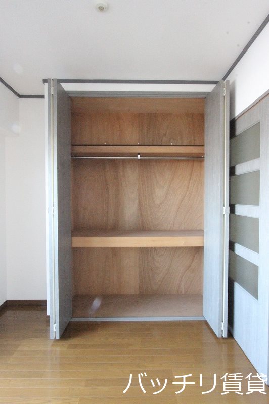 収納　画像は別号室タイプの為、現状を優先致します。
