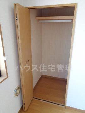 収納　クローゼット