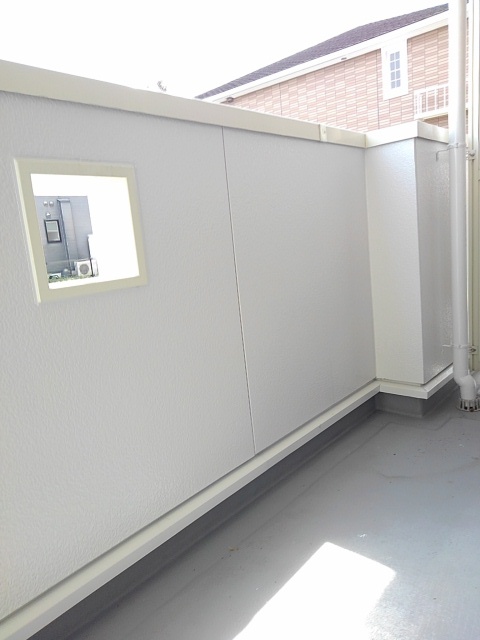 バルコニー　南向きで日当たり良好☆