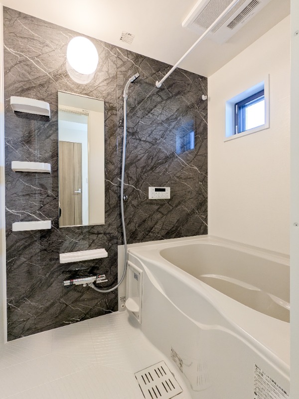 バス・シャワールーム　図面と現状に相違がある場合には現状を優先