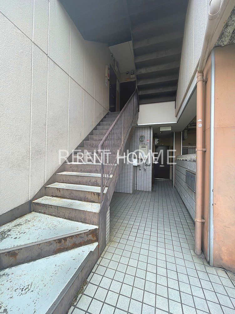 エントランス　バルコニー