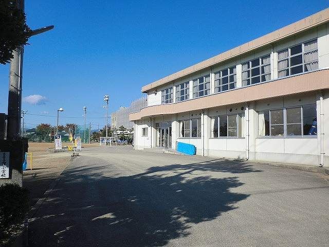小学校　窪小学校（小学校）まで1700m