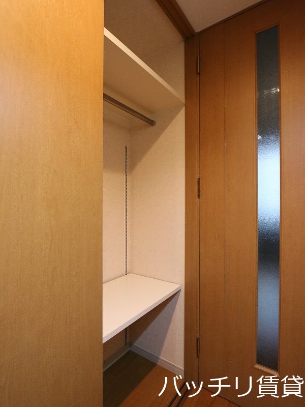 収納　別号室タイプの為、現状を優先します