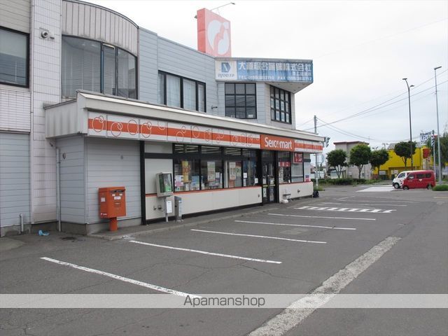 コンビニ　セイコーマート（コンビニ）まで366m