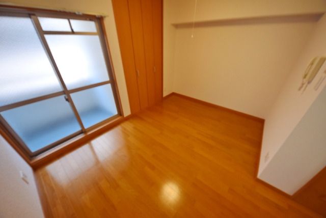 居室・リビング　★日差しが入り心地の良い居室です★