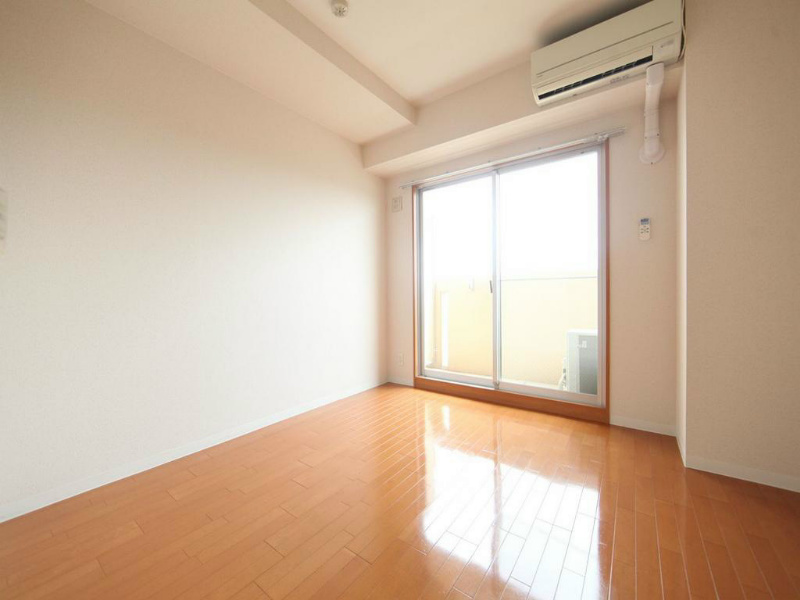 バルコニー　洋室6.5帖　クローゼット付　南向きバルコニー