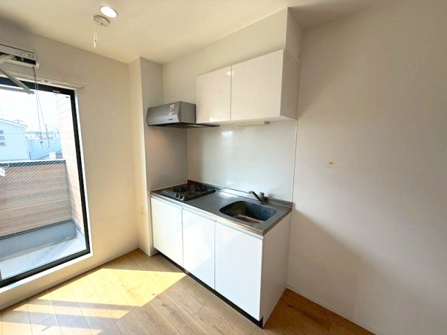 キッチン　広い洗面スペース