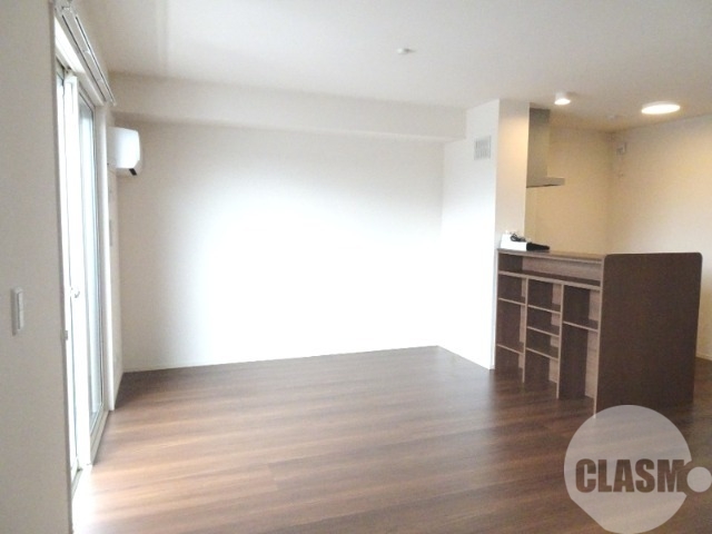 居室・リビング　カウンターキッチンです♪