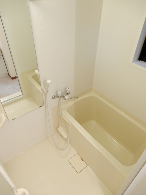 バス・シャワールーム　バス