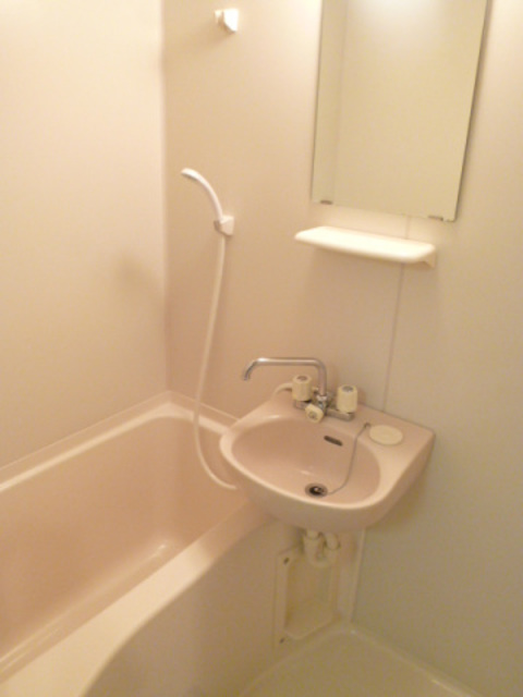 バス・シャワールーム　バスルーム