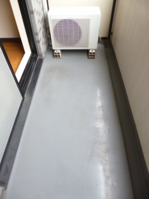 バルコニー　バルコニーあります